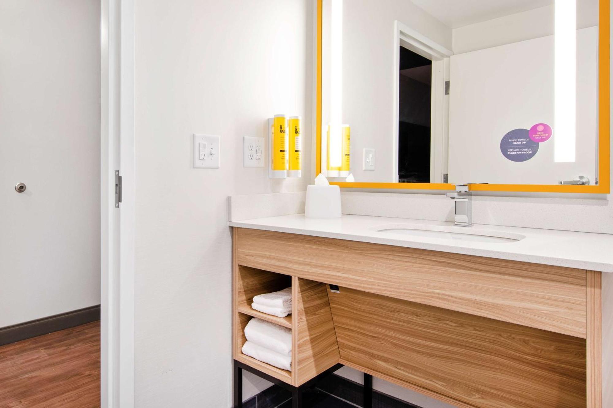 Tru By Hilton Chapel Hill Hotell Eksteriør bilde